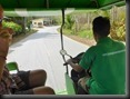 wir fahren mit dem Tuk-Tuk-Moped nach Ao Nang