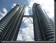Petronas Twin-Towers in KL, 452 m hoch, damit auf Rang 8 der welthöchsten Wolkenkratzer