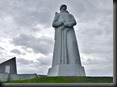 Soldatenstatue, Verteidiger der sowjetischen Arktis während des Großen Vaterländischen Krieges, von den Russen liebevoll Alyosha genannt. 35,5m hoch + 7m Sockel
